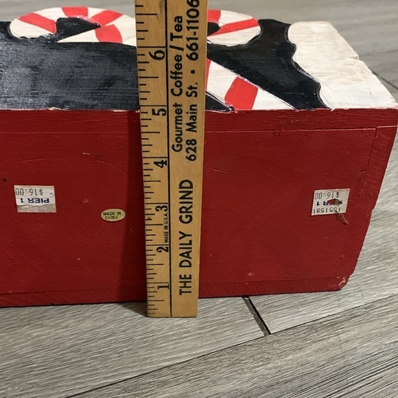 Pier 1 Imports Vintage Painted Santa Shelf/Mailbox Wall Hung Decoration NWT - Picture 10 of 10